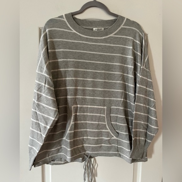 Max Studio Gray and Off White Striped Sweater Women’s Size 1X - Picture 1 of 16
